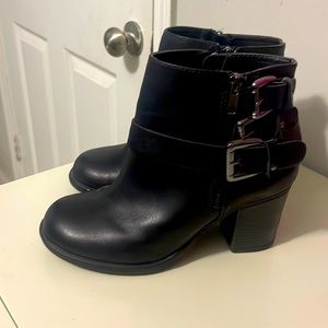 Black booties with heal